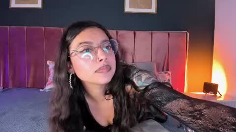 Violeta online show from July 10, 6:10 pm