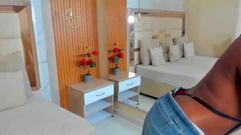 violeta_ruiz_ online show from February 2, 8:35 am