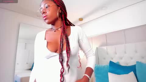 violeta_ruiz_ online show from February 27, 1:38 am