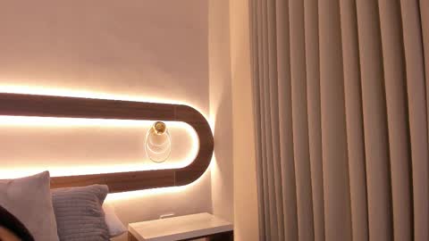 Snapshot of violeta_sum chatting on February 18, 12:23 pm Violeta Sum online show from February 18, 12:23 pm