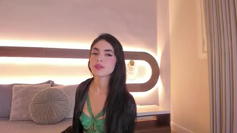 Snapshot of violeta_sum chatting on March 2, 12:12 pm Violeta Sum online show from March 2, 12:12 pm