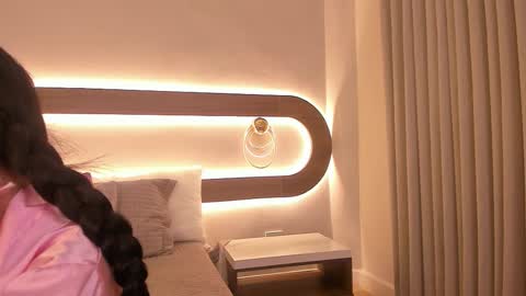 Snapshot of violeta_sum chatting on March 18, 12:19 pm Violeta Sum online show from March 18, 12:19 pm