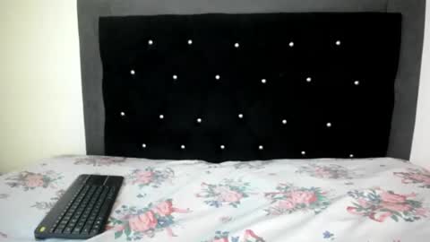 VioletaDums online show from October 19, 3:29 am