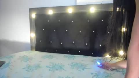 VioletaDums online show from April 1, 3:40 am