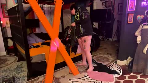 Snapshot of violetann93 chatting on April 3, 5:38 am violetann93 online show from April 3, 5:38 am