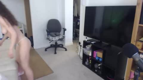 Snapshot of violetfoxy chatting on April 3, 10:08 pm VioletFoxy online show from April 3, 10:08 pm