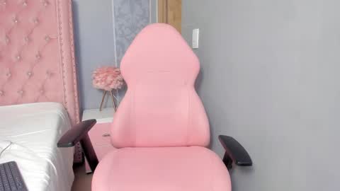 Snapshot of violeth__passionate chatting on February 11, 1:20 am VIOLETA online show from February 11, 1:20 am