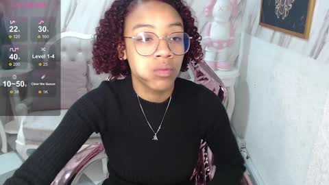 violeth_b online show from January 2, 12:35 pm