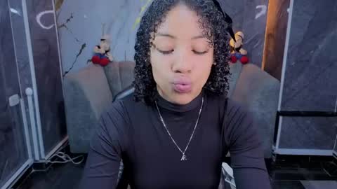 violeth_b online show from May 8, 12:54 pm