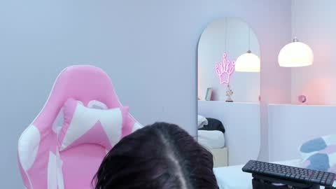 Violeth Hill online show from January 31, 8:33 pm