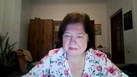 violetpulse online show from November 12, 2:39 pm