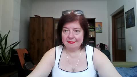 violetpulse online show from April 28, 1:27 pm