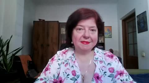 violetpulse online show from May 3, 2:45 pm