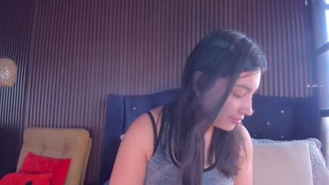 Violet Rousse online show from April 2, 4:04 pm