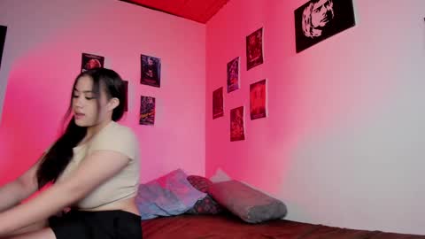 Snapshot of violetsalvatore chatting on December 9, 4:34 am Violet salvatore online show from December 9, 4:34 am