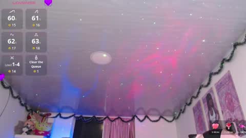 Snapshot of violett_brown9 chatting on May 2, 4:06 am violett_brown9 online show from May 2, 4:06 am