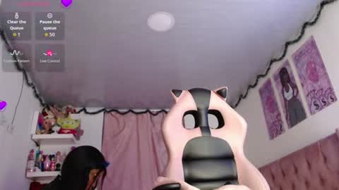 violett_brown9 online show from July 5, 7:04 am