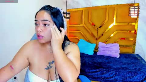 Snapshot of violett_cinnamon chatting on July 14, 11:16 am Violeta online show from July 14, 11:16 am
