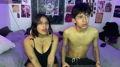 Snapshot of violett_dante chatting on November 6, 11:33 am violett_dante online show from November 6, 11:33 am