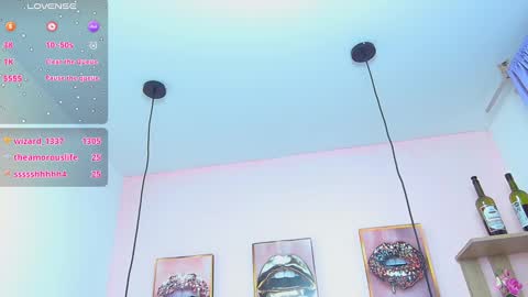 Snapshot of violett_froz chatting on February 13, 10:33 pm Violeta froz online show from February 13, 10:33 pm