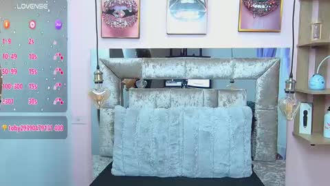 Snapshot of violett_froz chatting on February 21, 8:49 pm Violeta froz online show from February 21, 8:49 pm