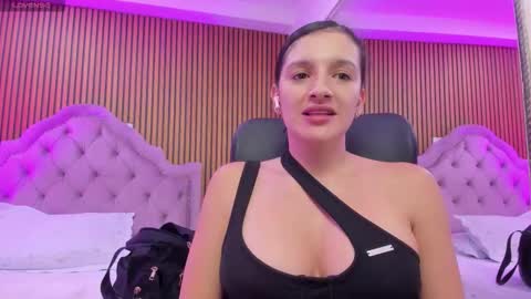 violett_hott_ online show from March 20, 11:59 am