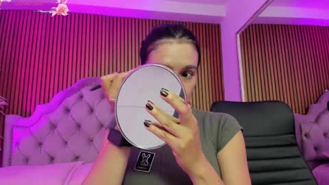 violett_hott_ online show from March 31, 12:27 pm