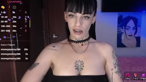 violett  Independent model online show from November 23, 12:10 am