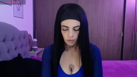 Snapshot of violett_hottie chatting on March 5, 11:45 pm violett Independent model online show from March 5, 11:45 pm