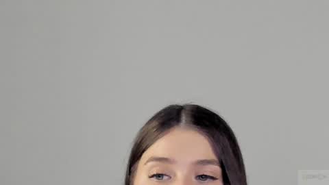 violetta_finch online show from December 12, 2:33 pm