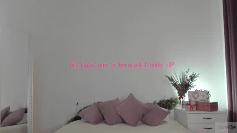 violetta_finch online show from December 19, 11:50 am