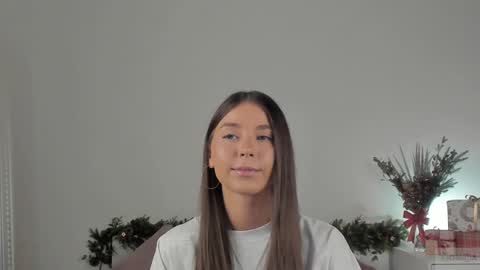 violetta_finch online show from January 19, 8:07 am