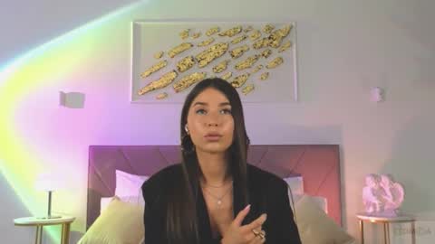 violetta_finch online show from September 12, 10:15 am