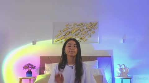 violetta_finch online show from May 8, 10:20 am