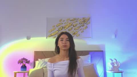 violetta_finch online show from May 19, 10:21 am