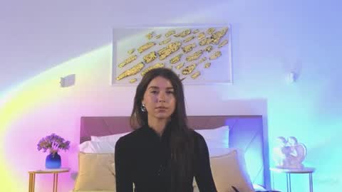 violetta_finch online show from May 20, 10:21 am