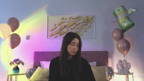 violetta_finch online show from June 19, 10:41 am