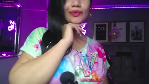 Snapshot of violetta_jhonson_v chatting on December 24, 8:00 am Violetta online show from December 24, 8:00 am