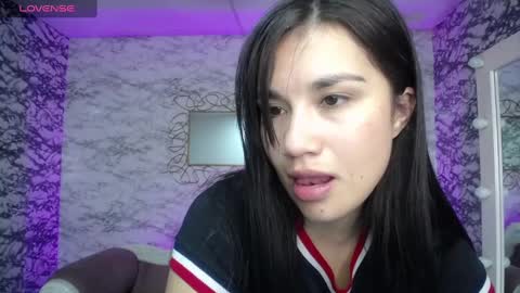 Snapshot of violetta_jhonson_v chatting on February 5, 6:13 am Violetta online show from February 5, 6:13 am
