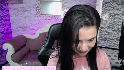 Snapshot of violetta_jhonson_v chatting on February 15, 4:14 am Violetta online show from February 15, 4:14 am