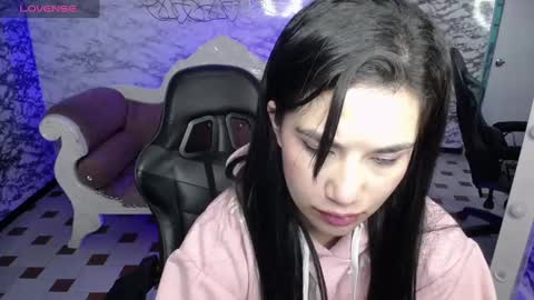 Snapshot of violetta_jhonson_v chatting on February 27, 6:40 am Violetta online show from February 27, 6:40 am