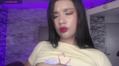 Snapshot of violetta_jhonson_v chatting on March 7, 6:57 am Violetta online show from March 7, 6:57 am