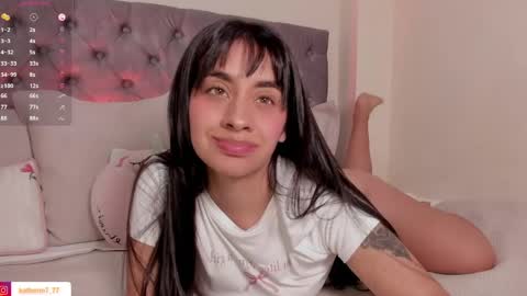 Snapshot of violetta_rola7 chatting on April 11, 11:42 pm bonita online show from April 11, 11:42 pm