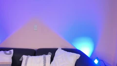 Snapshot of violetta_swift_ chatting on March 21, 6:51 am violetta independent model online show from March 21, 6:51 am
