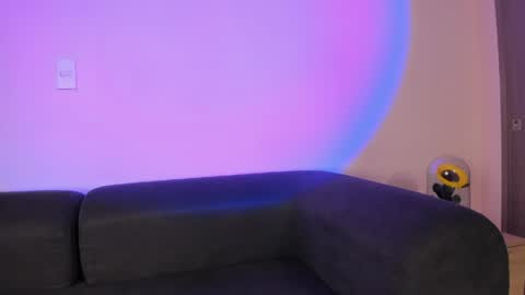 Snapshot of violetta_swift_ chatting on April 14, 3:01 am violetta independent model online show from April 14, 3:01 am