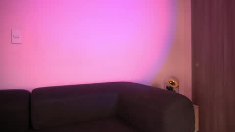 Snapshot of violetta_swift_ chatting on April 20, 3:09 am violetta independent model online show from April 20, 3:09 am