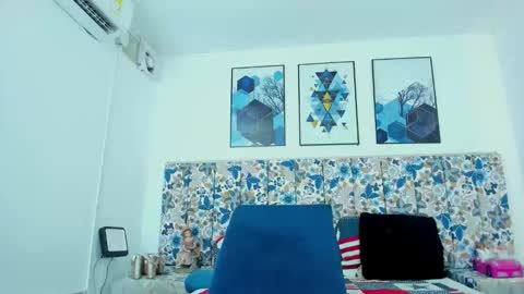 Snapshot of violetta_tss chatting on April 28, 5:18 pm Princess Violet Valerious Follow me IGX violetvalerious online show from April 28, 5:18 pm