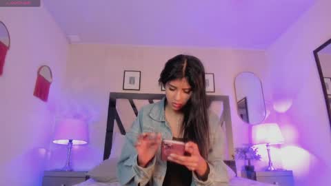 Violettaa online show from April 1, 3:51 am