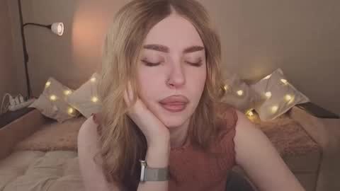 ViolettaOtis online show from February 16, 9:27 am