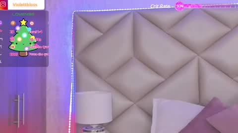 Snapshot of violettbloss chatting on December 21, 11:01 am Violeta online show from December 21, 11:01 am
